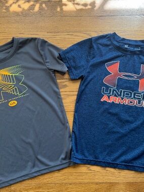 Under Armour Kids Short Sleeve Graphic Tees - Navy & Gray with Neon Accent
